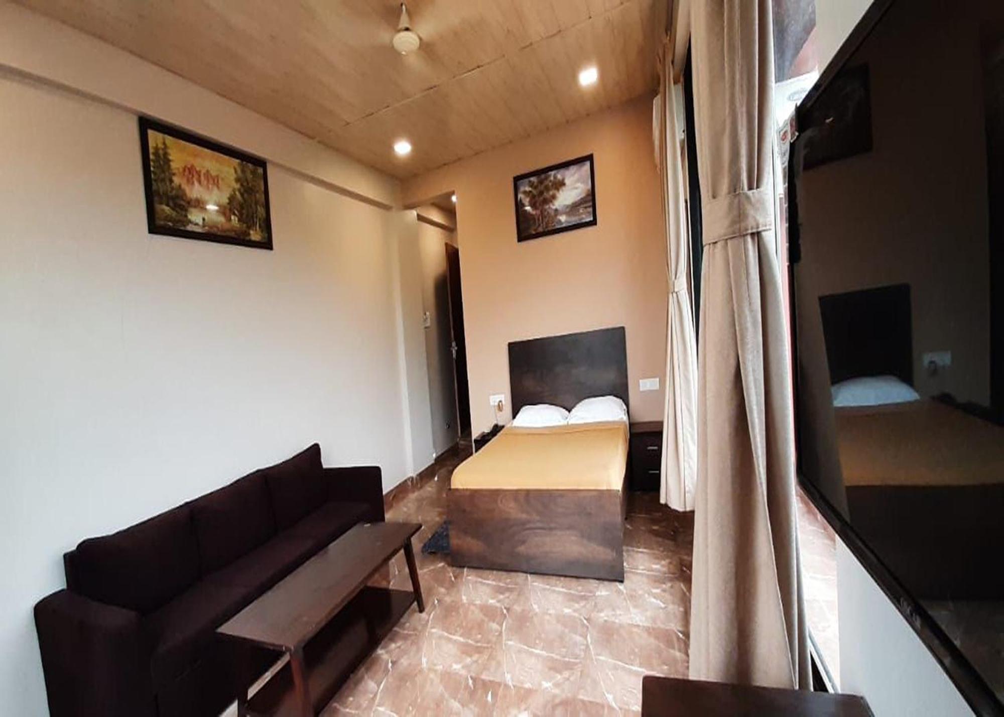 Turning Point Resort Kasara Exterior foto